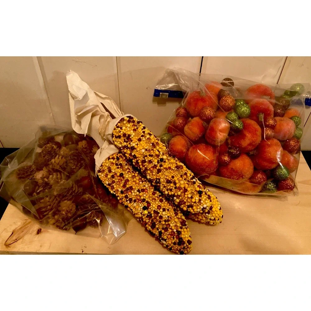 Fall Harvest Thanksgiving Lot Sparkly Balls Pumpkins Corn Real Acorns Pinecones!